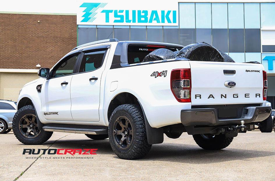 FORD RANGER BEAST BLACK MACHINED WITH DARK TINT